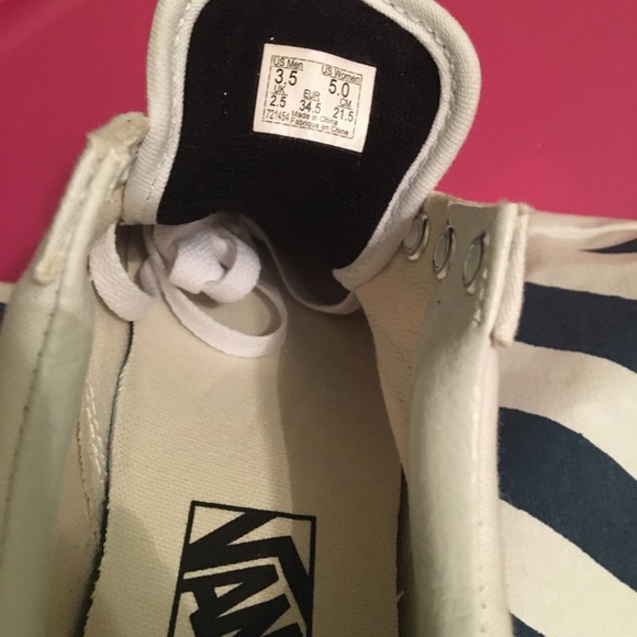 Custom Vans NWT - Picture 5 of 5